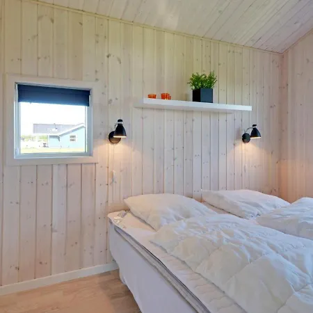 Three-bedroom Holiday In Hemmet 74 Falen