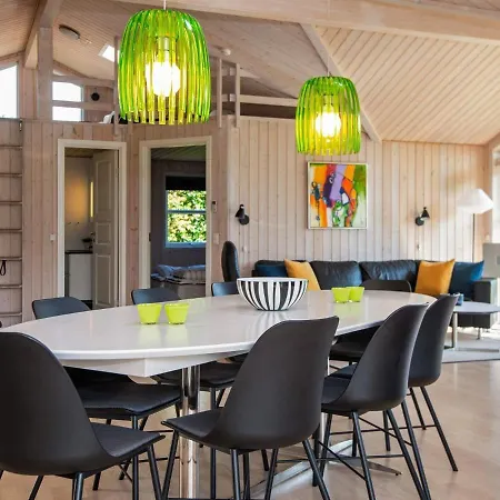 Three-bedroom Holiday In Hemmet 74 Falen