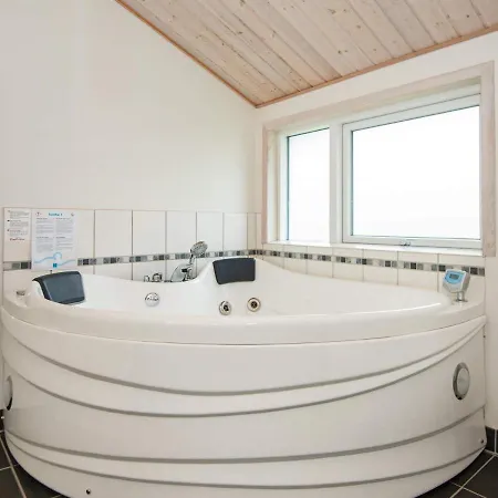 Three-bedroom Holiday In Hemmet 74 Сasa de vacaciones *